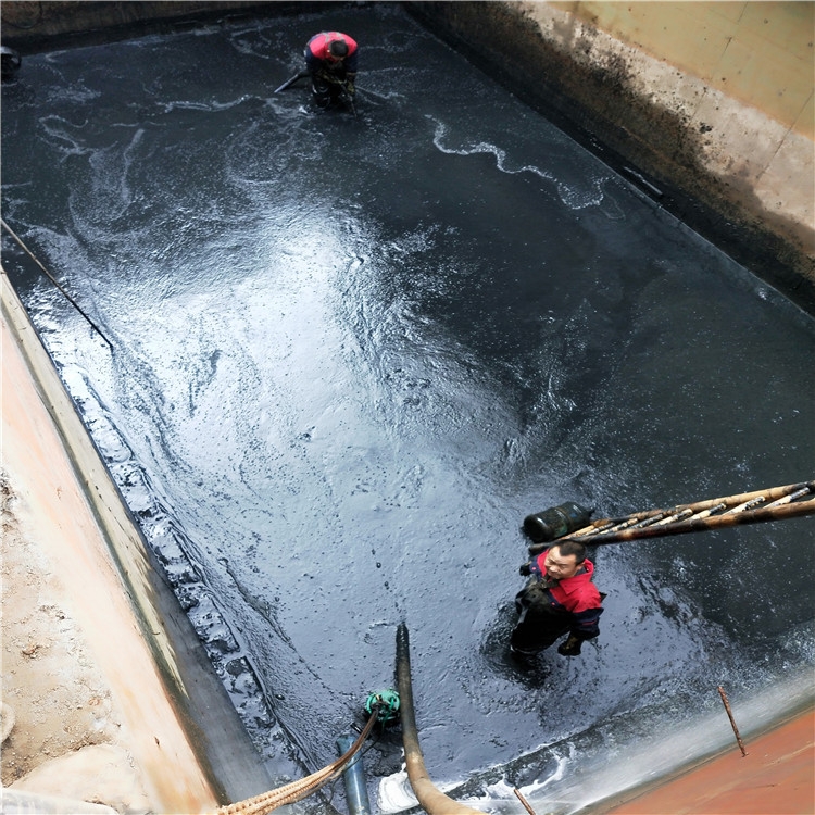 石拐废水池清理